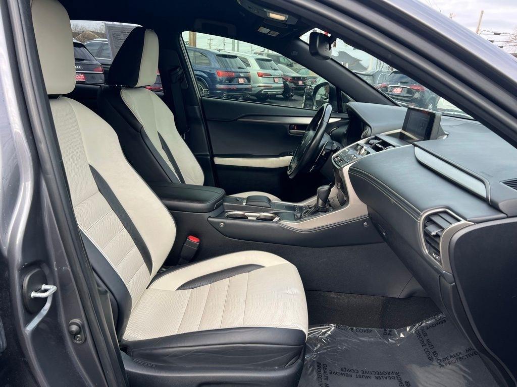 Lexus NX 300 F SPORT 2021