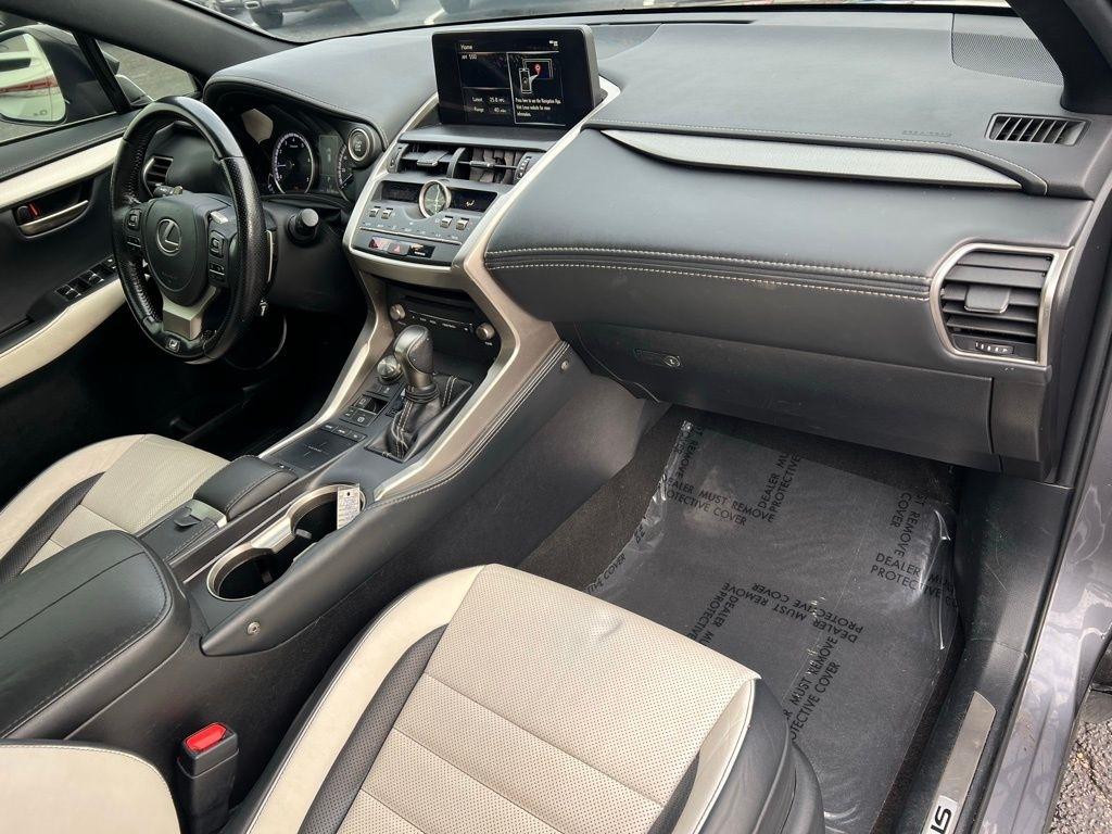 Lexus NX 300 F SPORT 2021