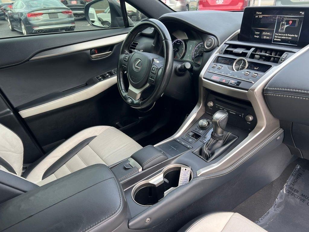 Lexus NX 300 F SPORT 2021