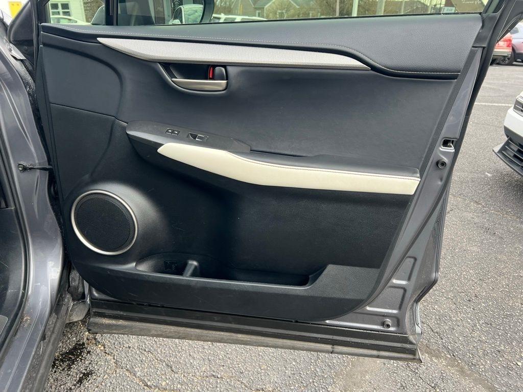 Lexus NX 300 F SPORT 2021