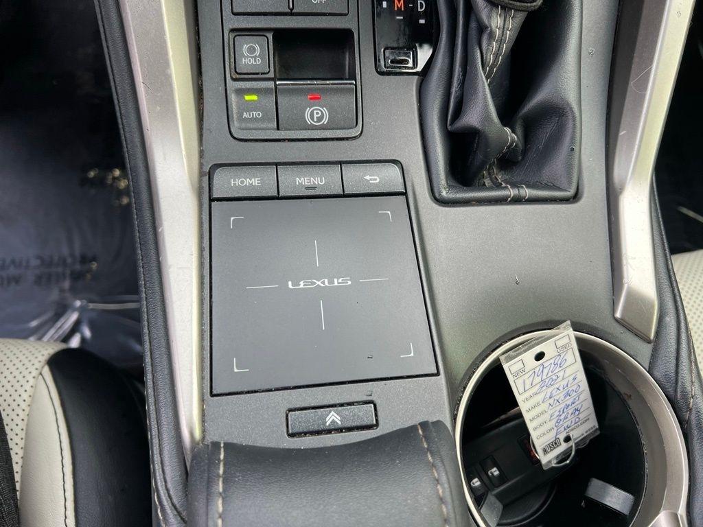 Lexus NX 300 F SPORT 2021