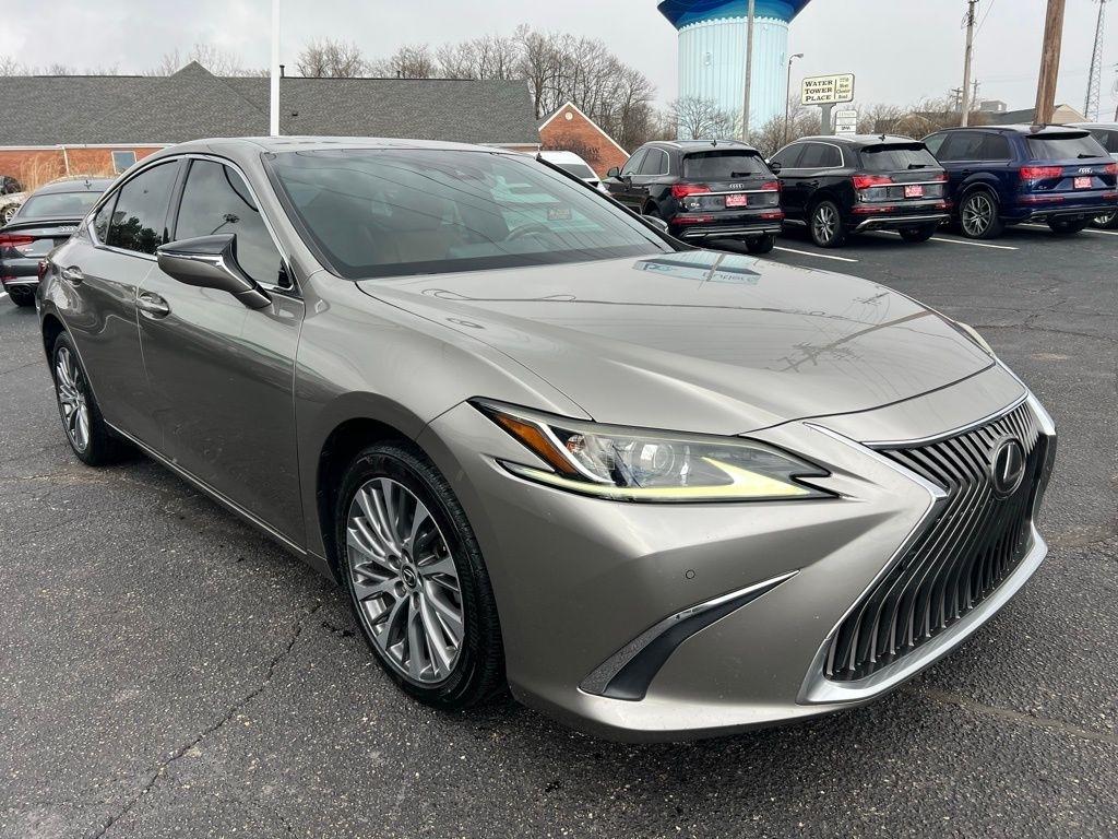 Lexus ES 350 F SPORT 2019