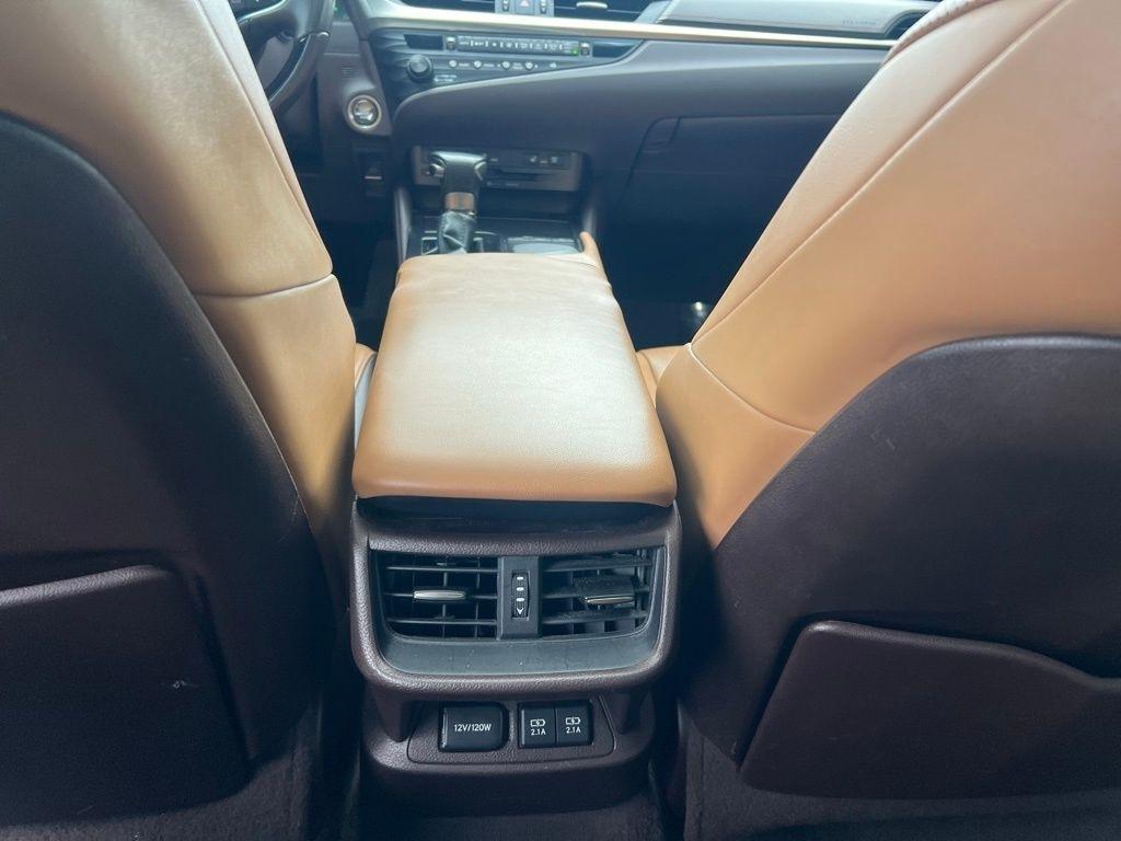 Lexus ES 350 F SPORT 2019