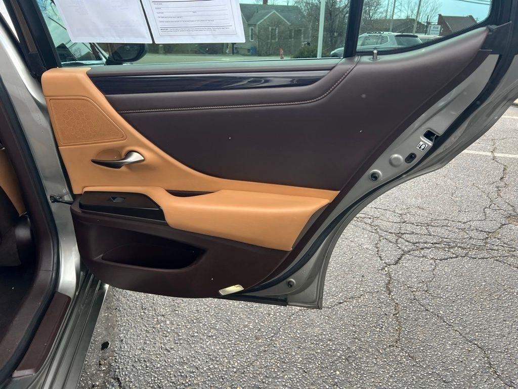 Lexus ES 350 F SPORT 2019