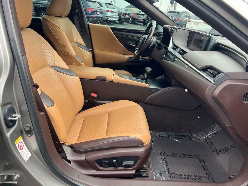 Lexus ES 350 F SPORT 2019