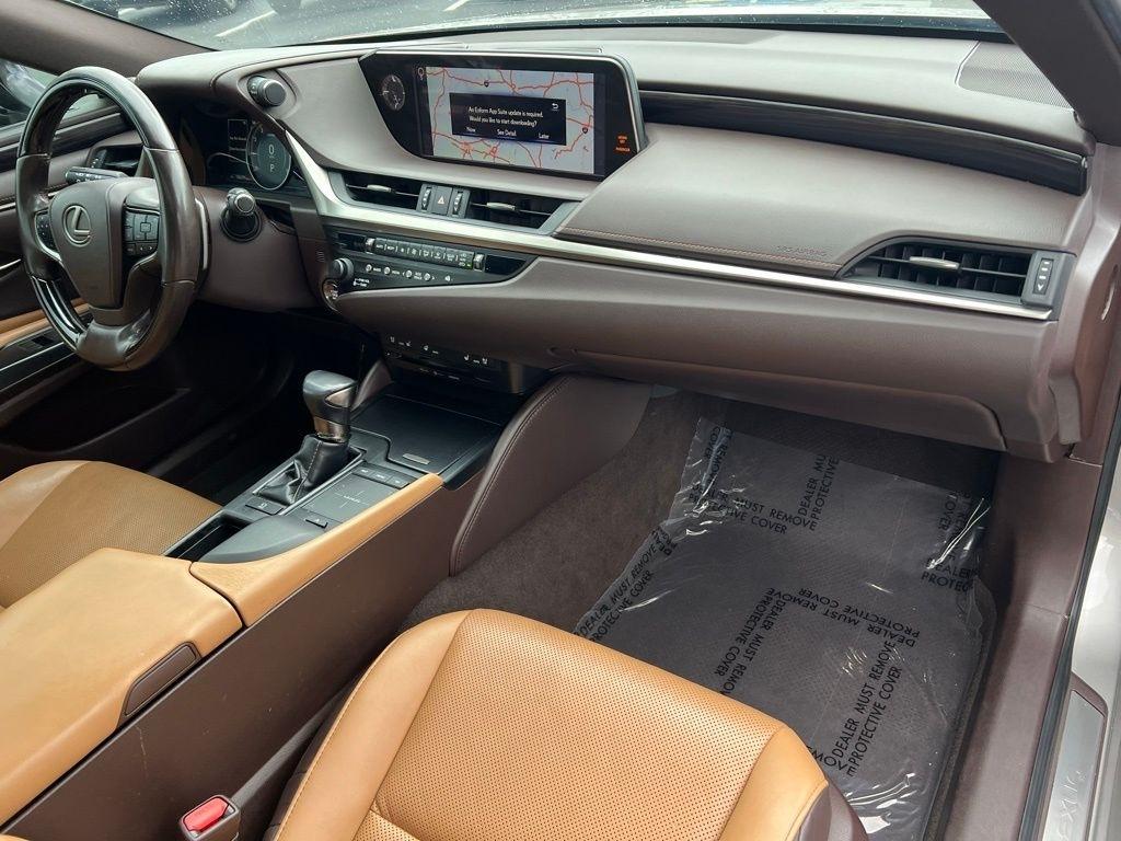 Lexus ES 350 F SPORT 2019