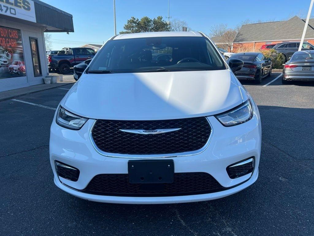 Chrysler Pacifica Select 2025