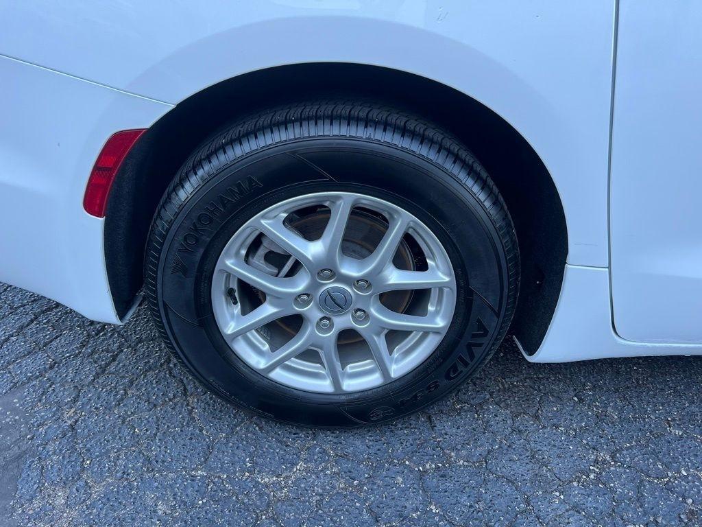 Chrysler Pacifica Select 2025