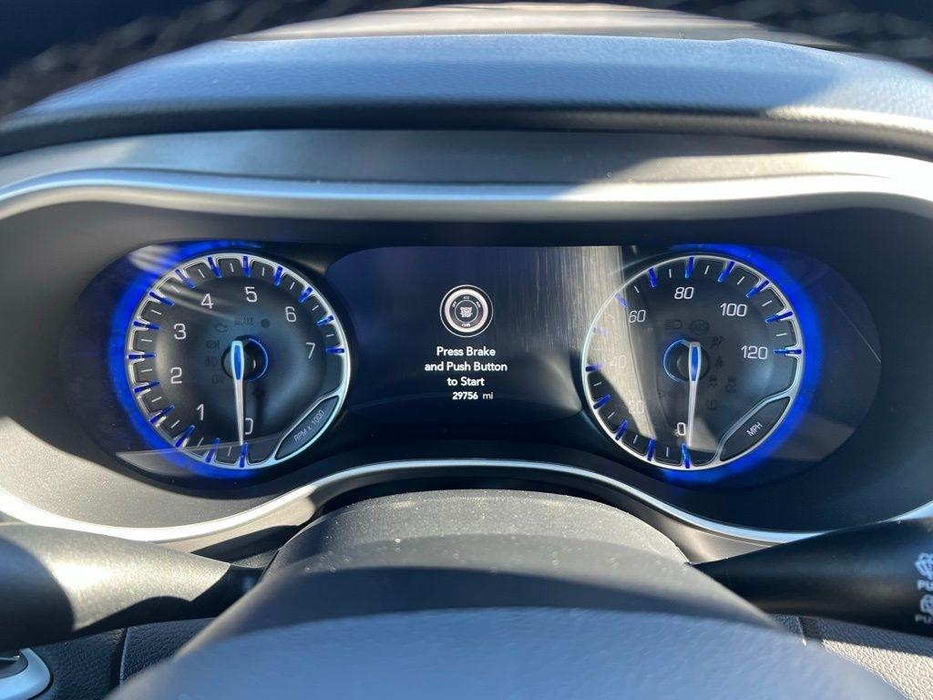 Chrysler Pacifica Select 2025