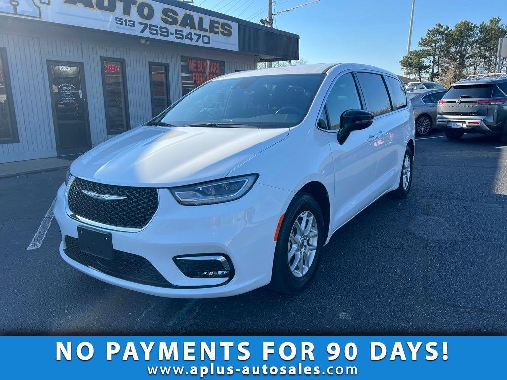 Chrysler Pacifica Select 2025