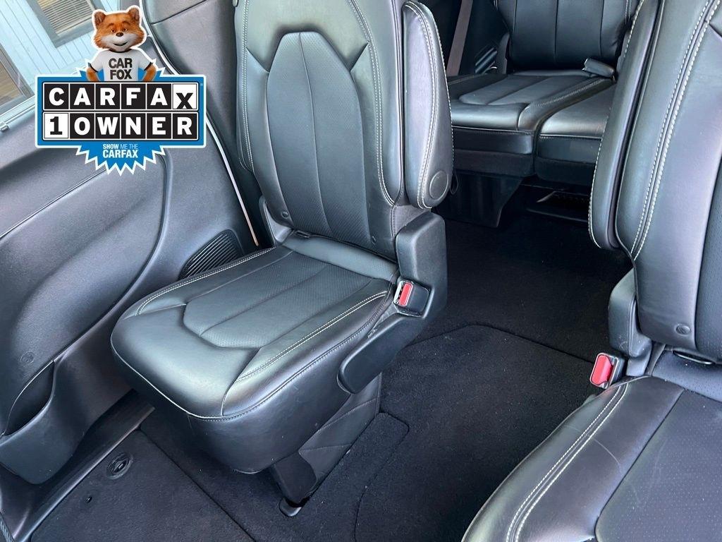 Chrysler Pacifica Select 2025