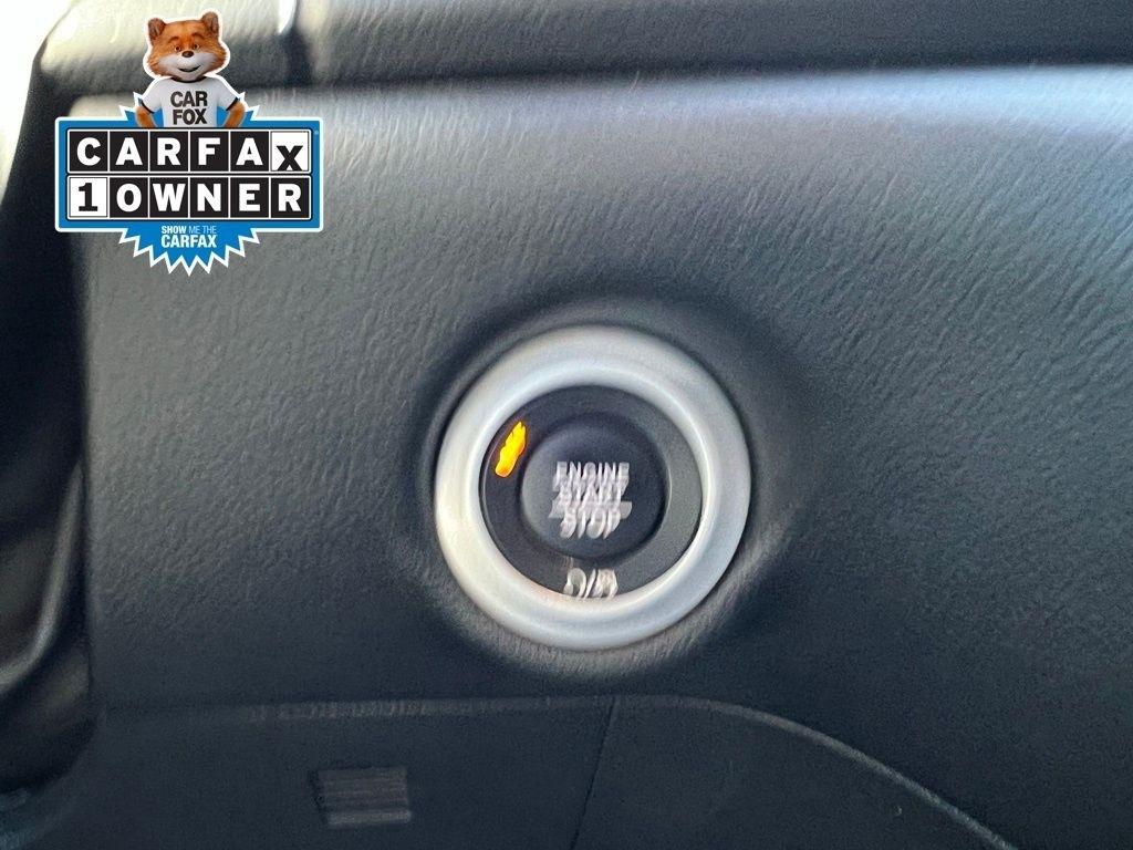 Chrysler Pacifica Select 2025