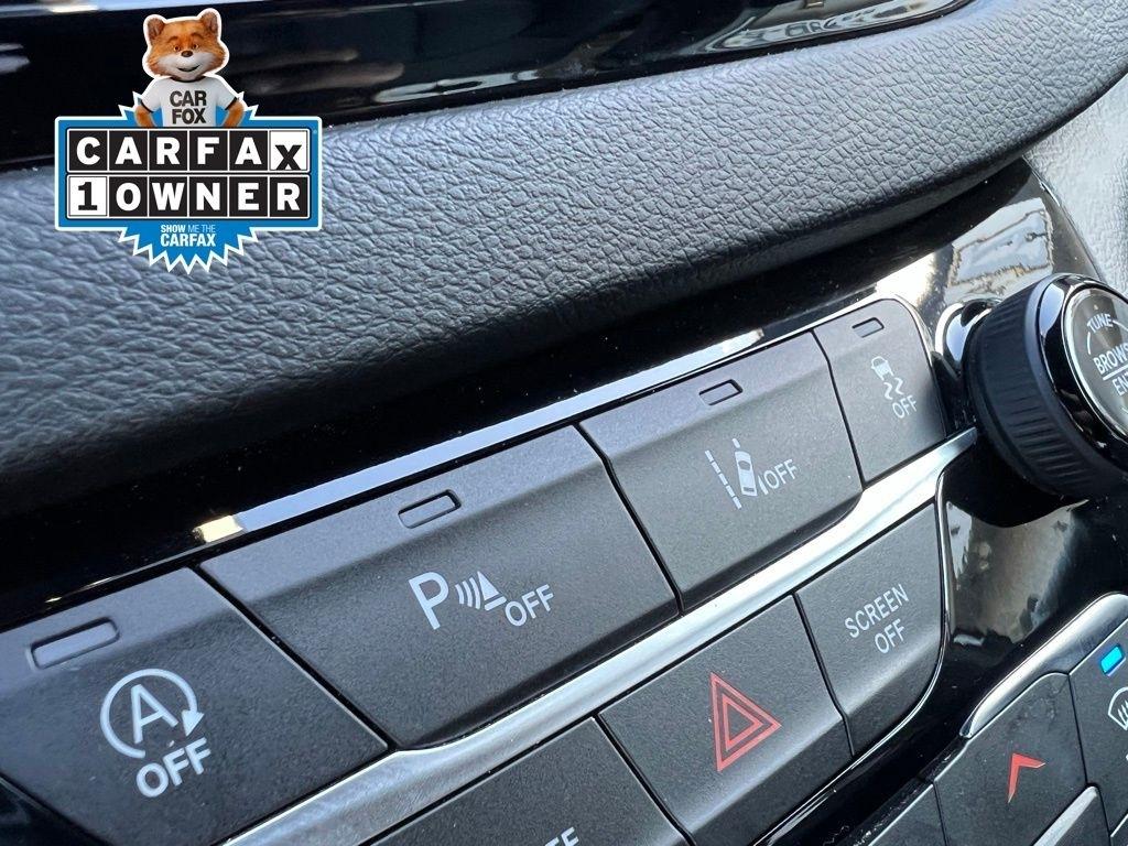 Chrysler Pacifica Select 2025