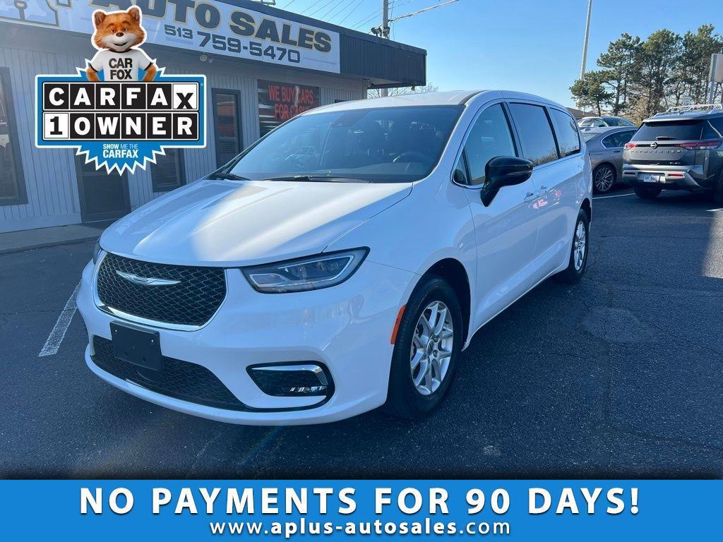 Chrysler Pacifica Select 2025