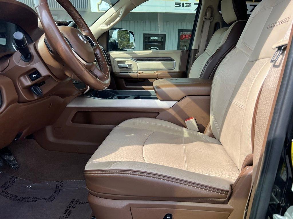 RAM 2500 Laramie Mega Cab 4WD 2020