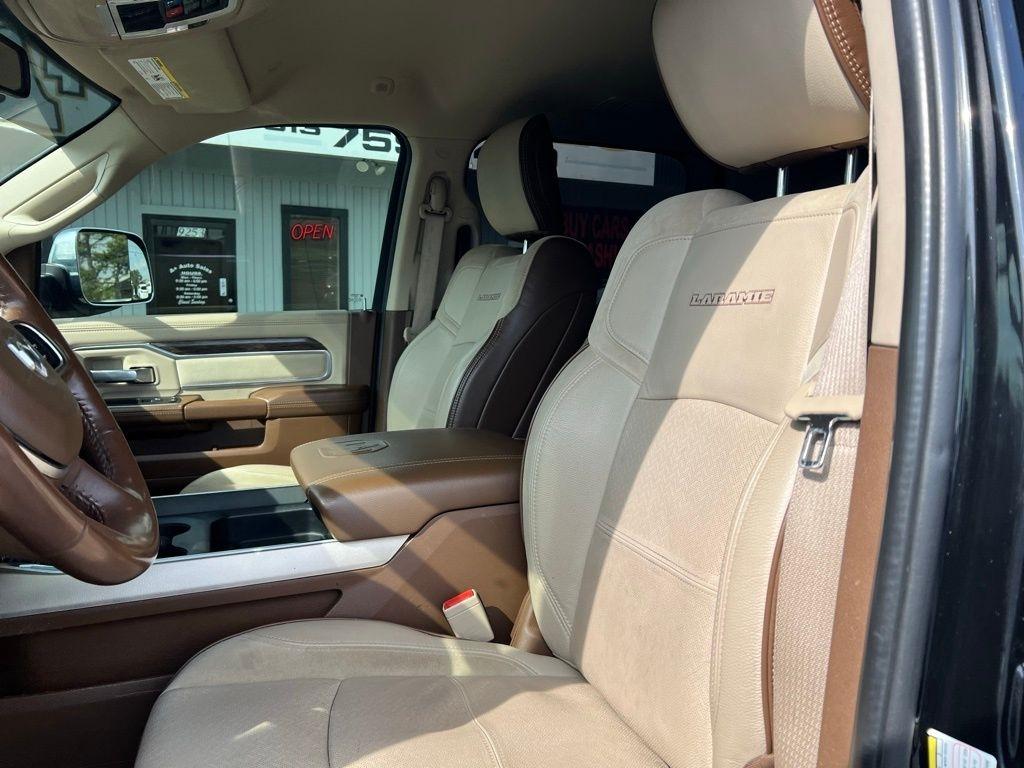 RAM 2500 Laramie Mega Cab 4WD 2020