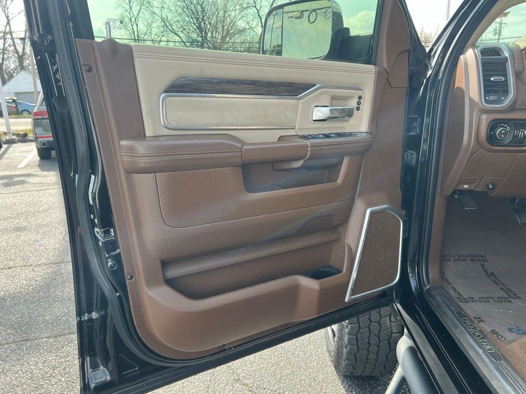 RAM 2500 Laramie Mega Cab 4WD 2020