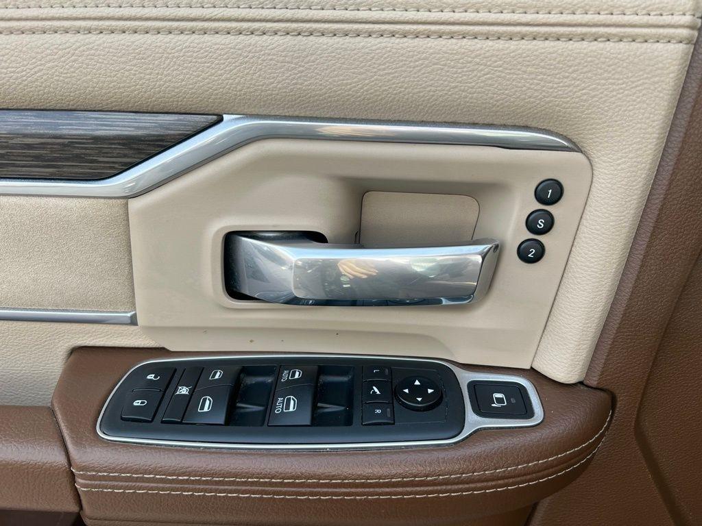 RAM 2500 Laramie Mega Cab 4WD 2020