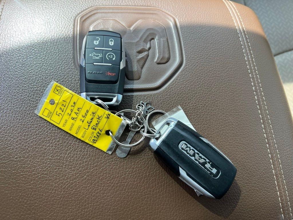 RAM 2500 Laramie Mega Cab 4WD 2020