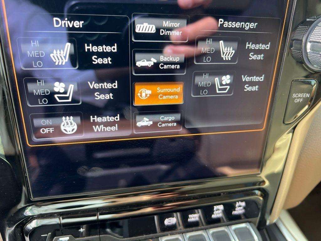 RAM 2500 Laramie Mega Cab 4WD 2020