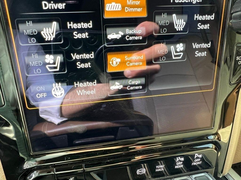 RAM 2500 Laramie Mega Cab 4WD 2020