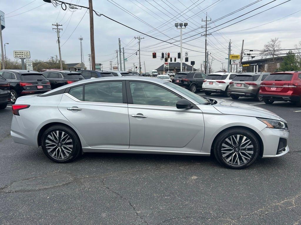 Nissan Altima 2.5 SV 2024