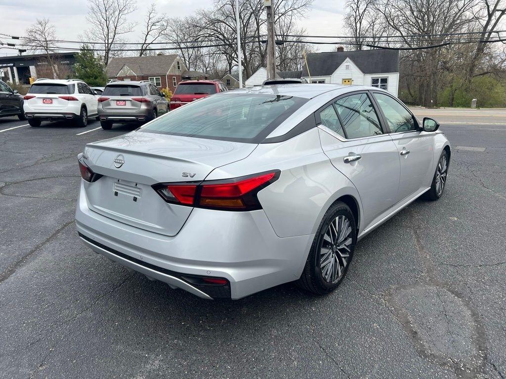 Nissan Altima 2.5 SV 2024