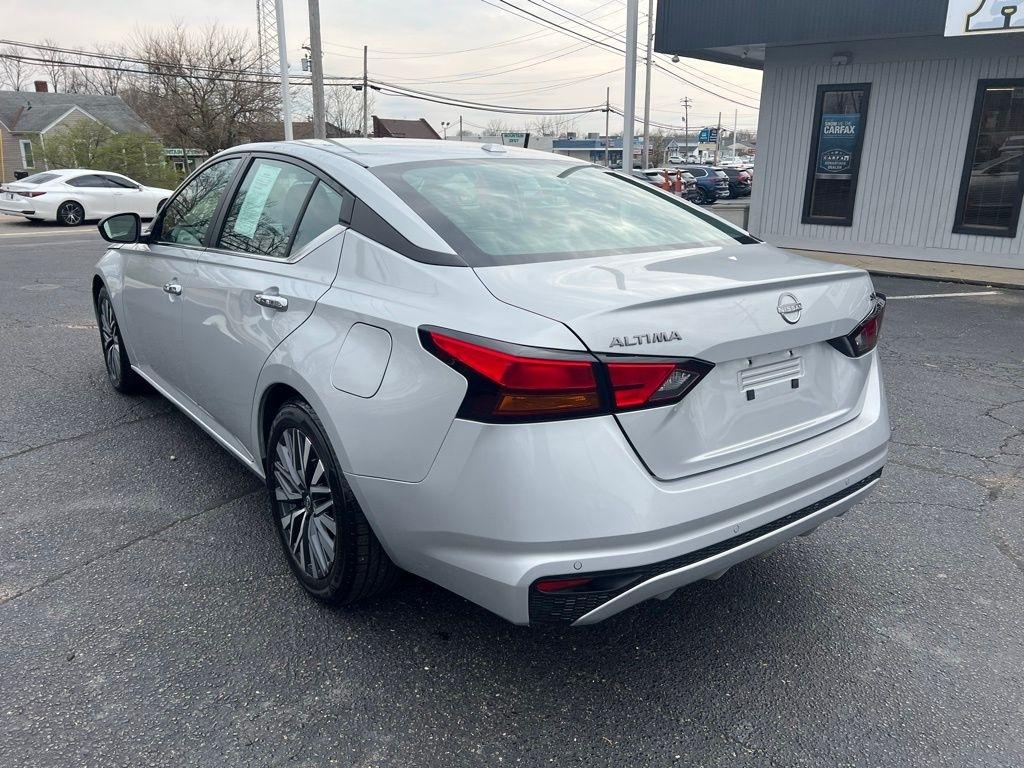 Nissan Altima 2.5 SV 2024