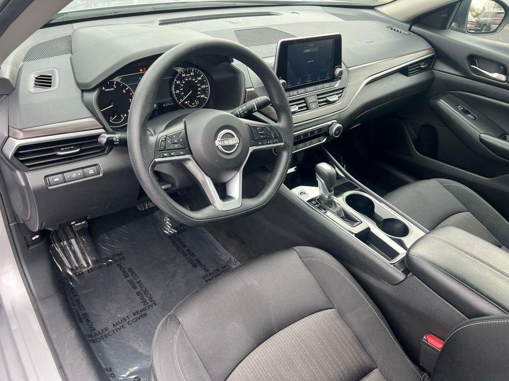 Nissan Altima 2.5 SV 2024