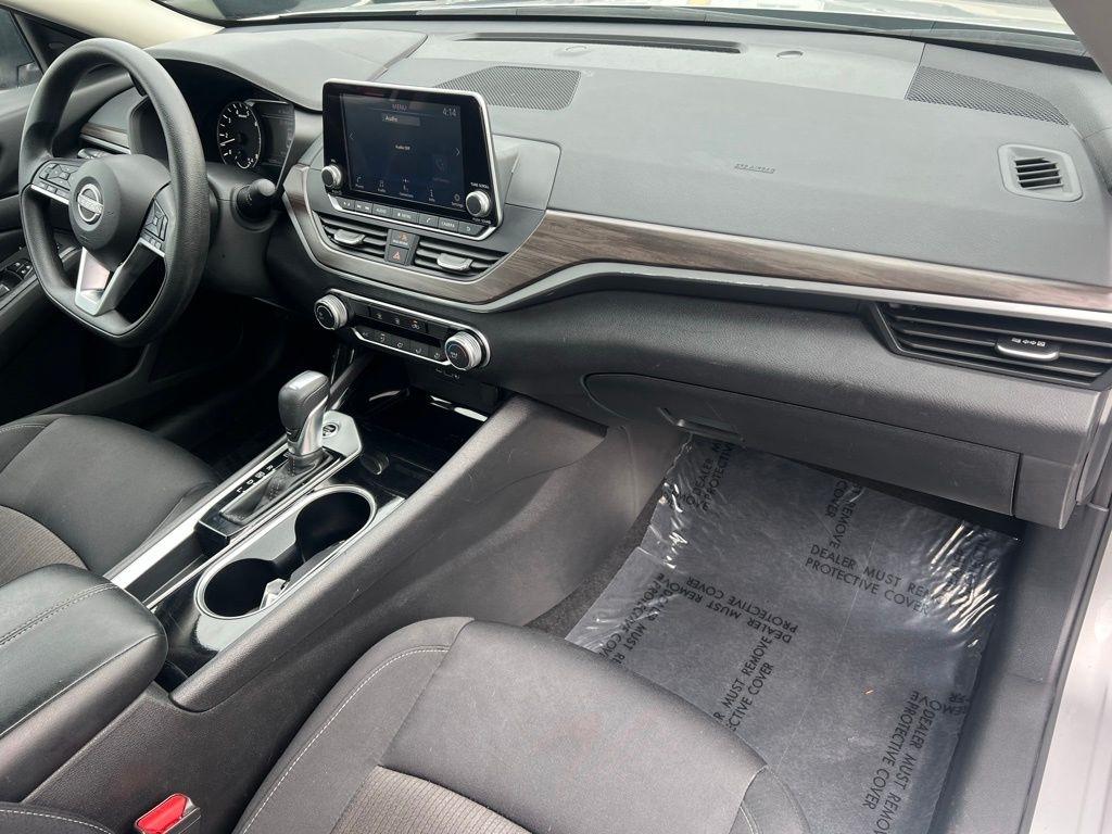 Nissan Altima 2.5 SV 2024