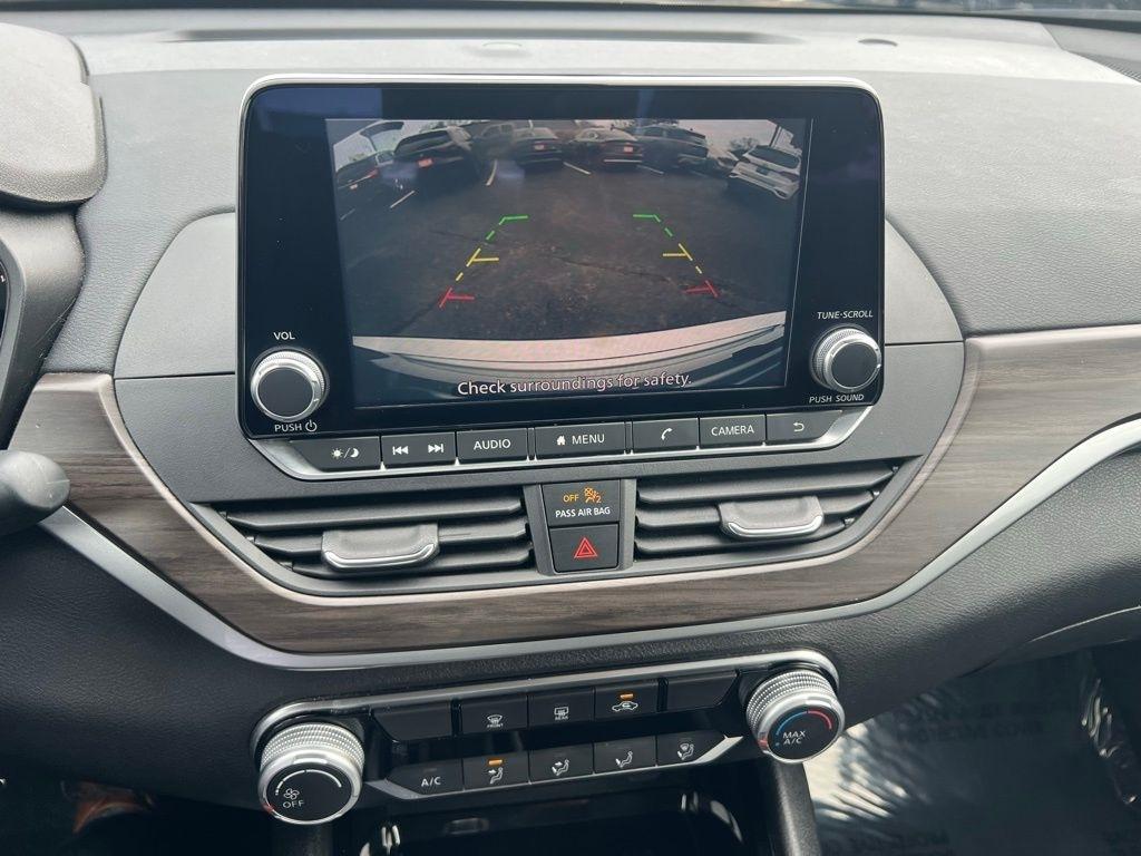 Nissan Altima 2.5 SV 2024