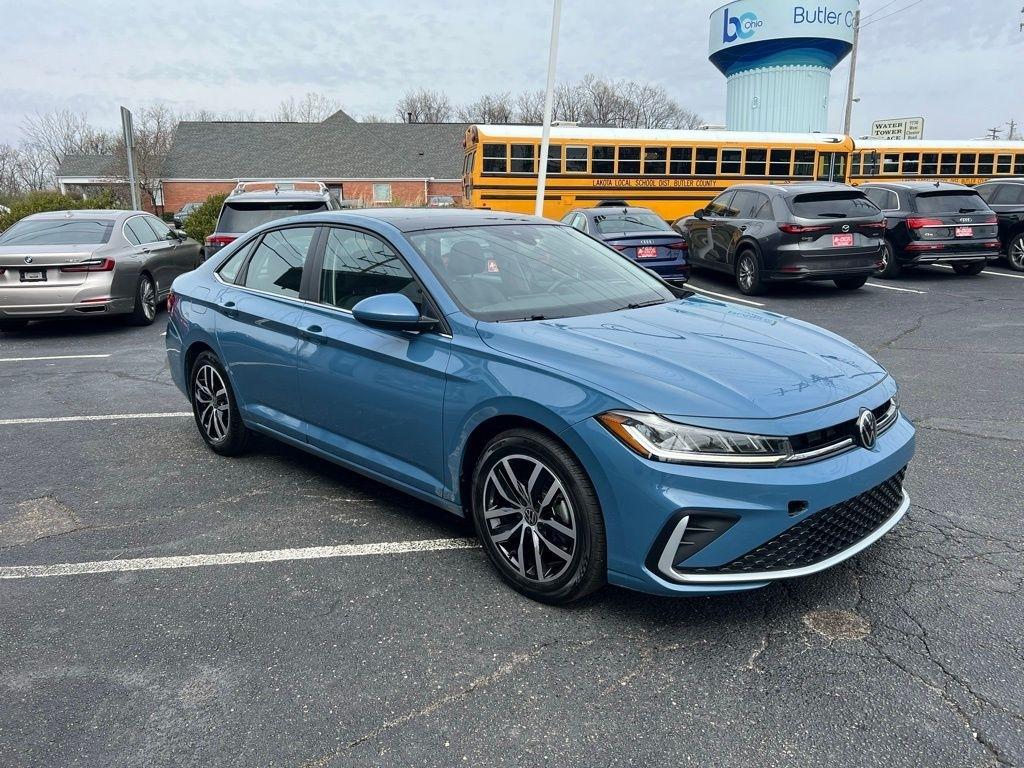 Volkswagen Jetta SE 2025