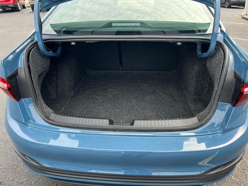 Volkswagen Jetta SE 2025