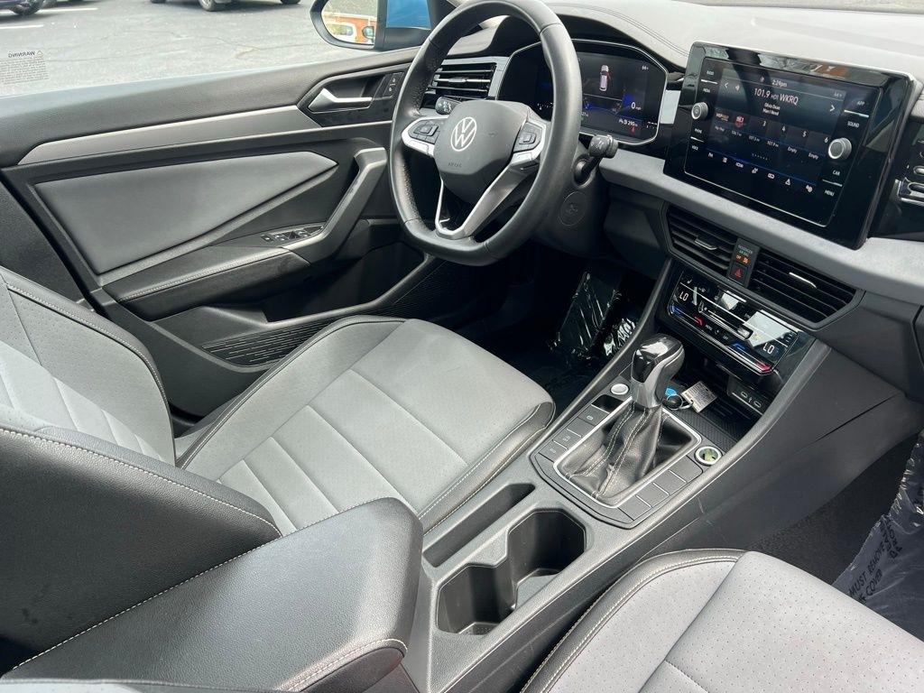 Volkswagen Jetta SE 2025