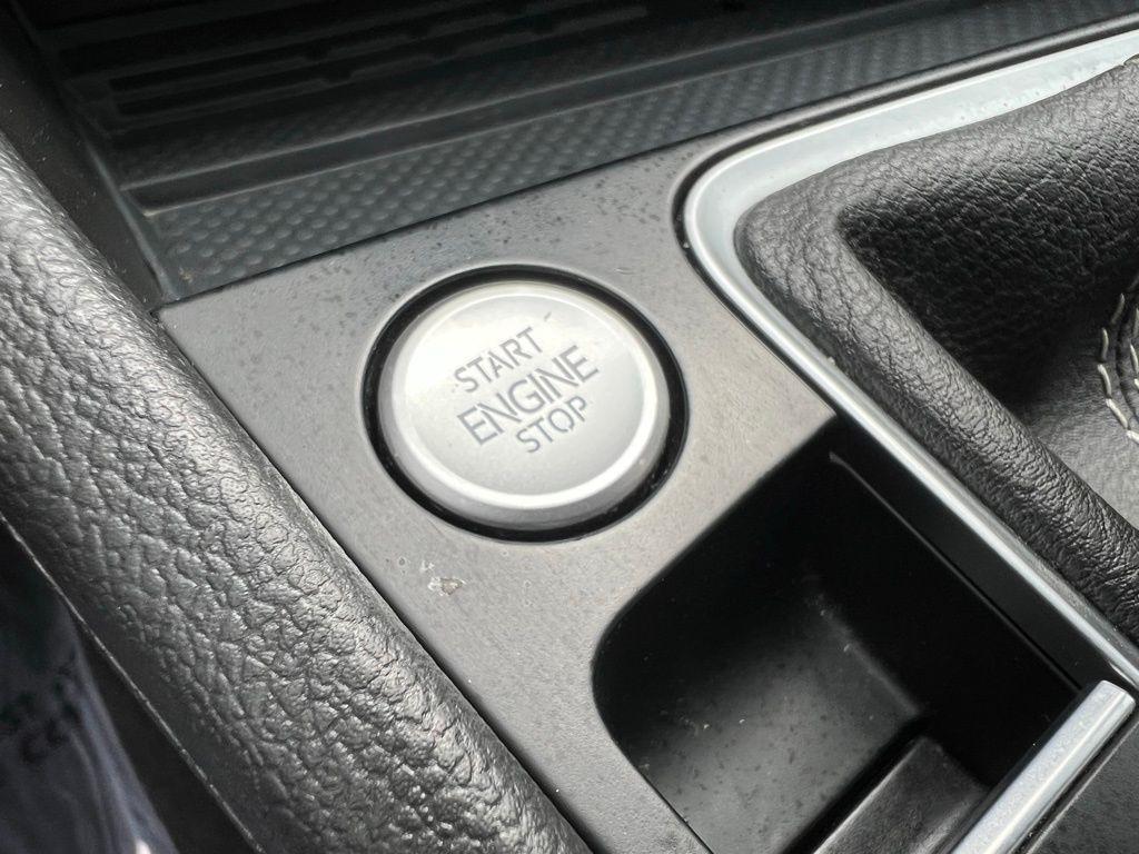 Volkswagen Jetta SE 2025