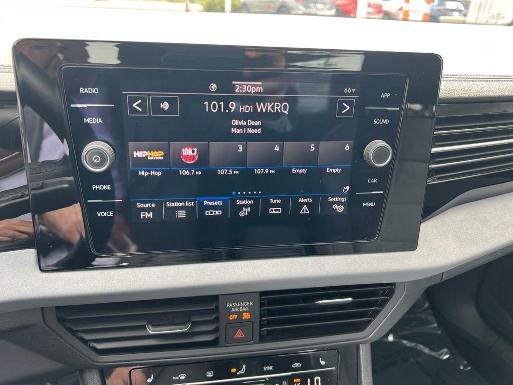 Volkswagen Jetta SE 2025