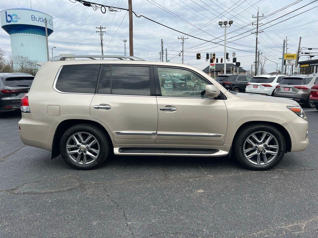 Lexus LX 570 Sport Utility 2013