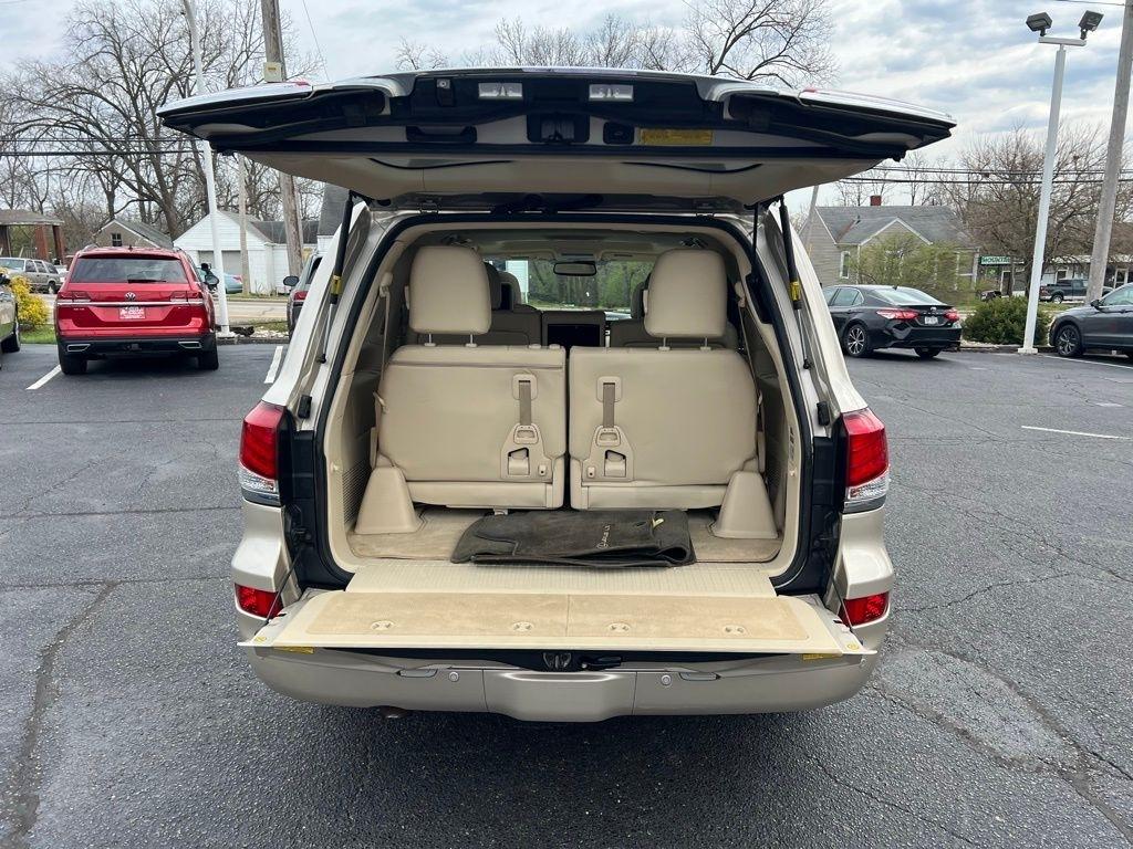 Lexus LX 570 Sport Utility 2013