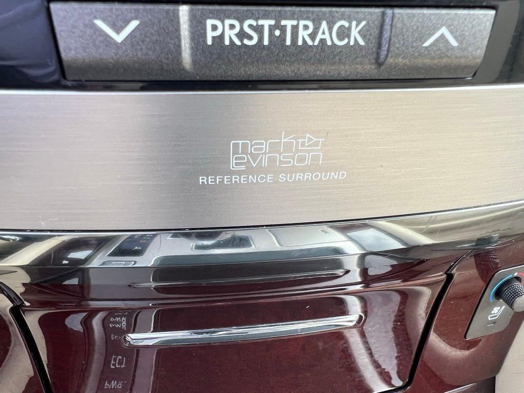 Lexus LX 570 Sport Utility 2013