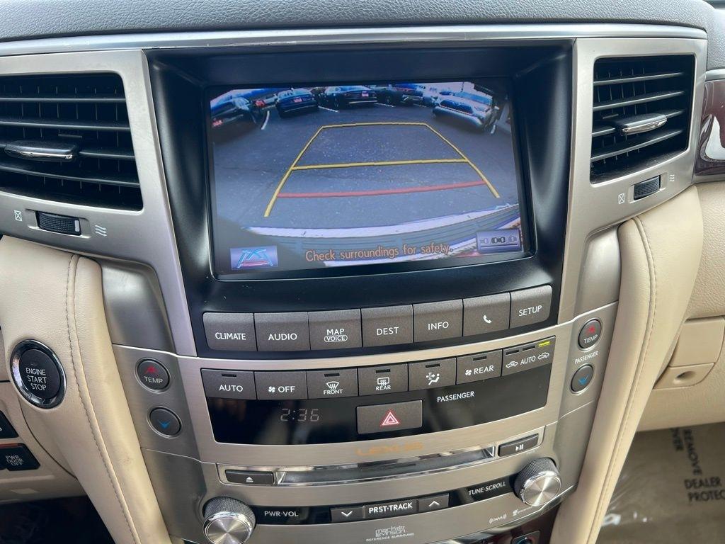 Lexus LX 570 Sport Utility 2013