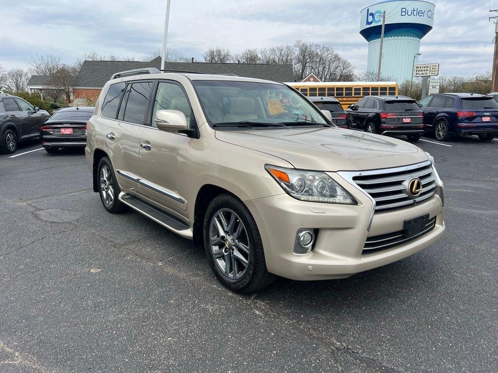 Lexus LX 570 Sport Utility 2013