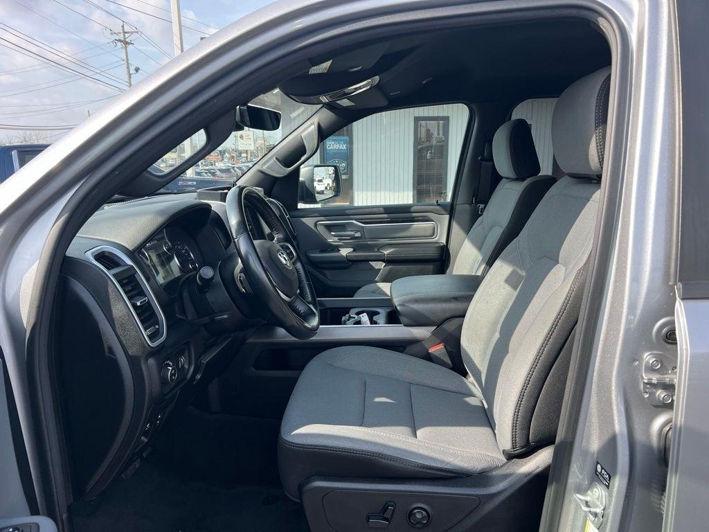 RAM 1500 Big Horn Crew Cab SWB 4WD 2021