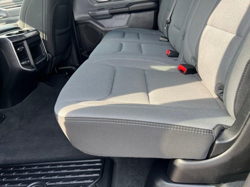 RAM 1500 Big Horn Crew Cab SWB 4WD 2021