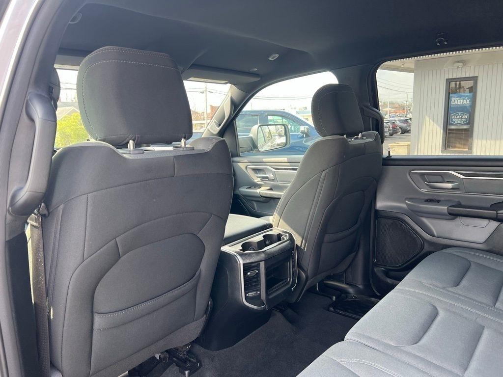 RAM 1500 Big Horn Crew Cab SWB 4WD 2021