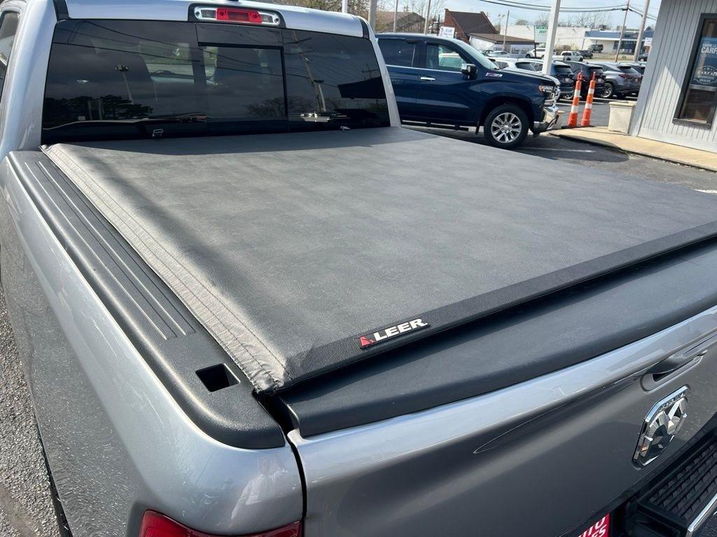 RAM 1500 Big Horn Crew Cab SWB 4WD 2021