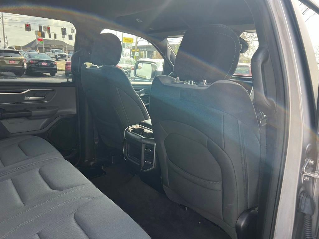 RAM 1500 Big Horn Crew Cab SWB 4WD 2021