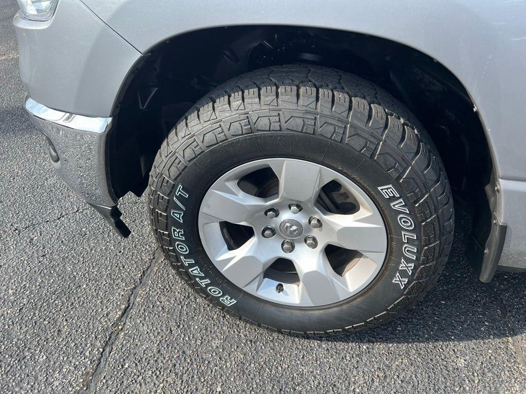 RAM 1500 Big Horn Crew Cab SWB 4WD 2021