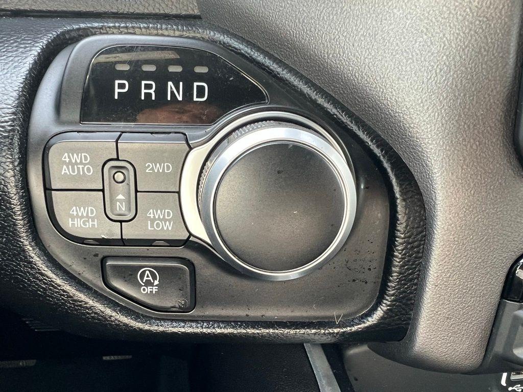 RAM 1500 Big Horn Crew Cab SWB 4WD 2021