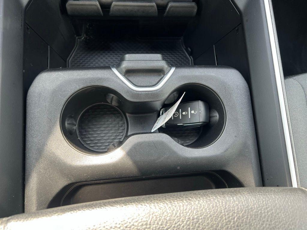 RAM 1500 Big Horn Crew Cab SWB 4WD 2021