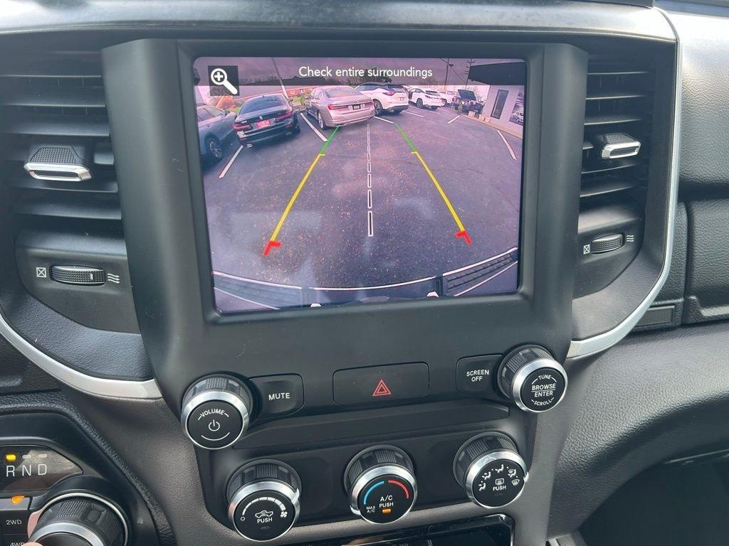 RAM 1500 Big Horn Crew Cab SWB 4WD 2021